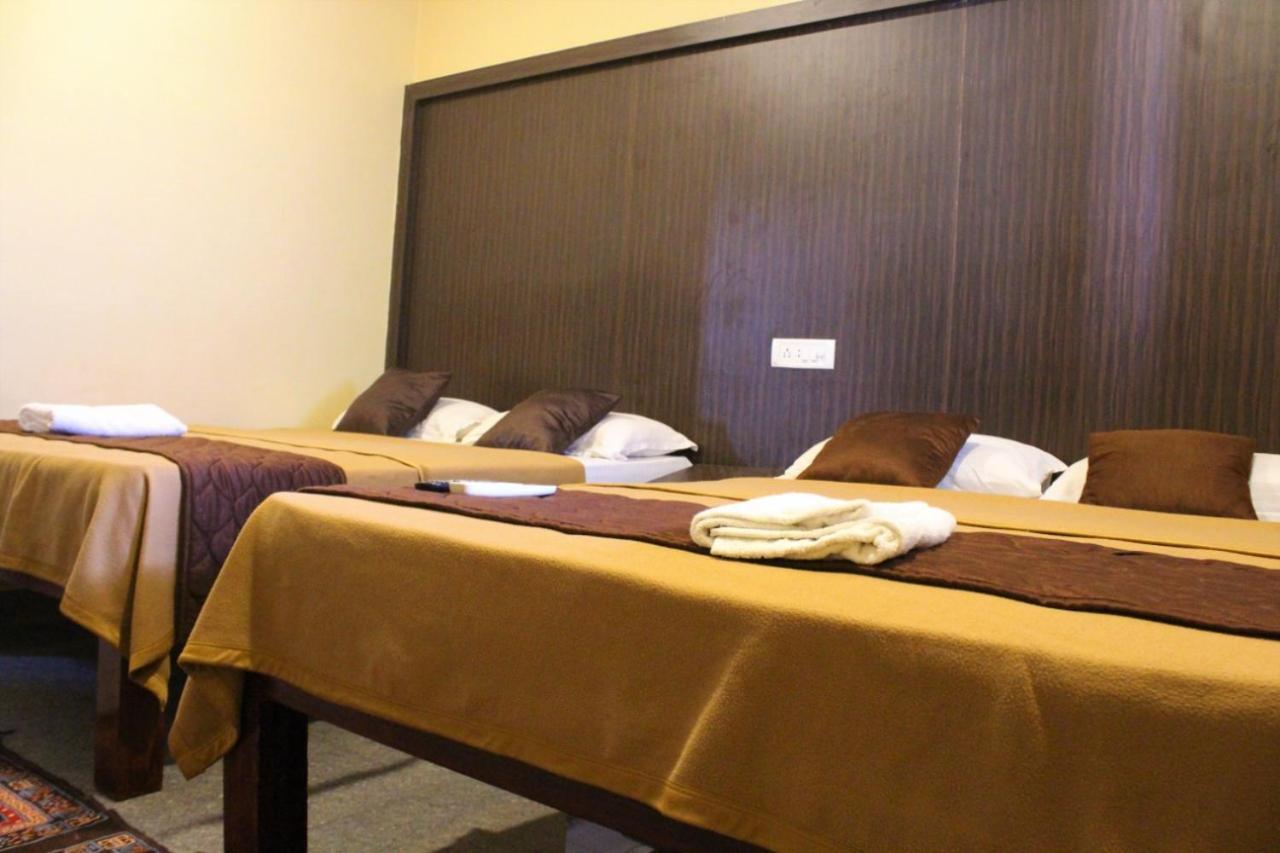 Gsr Residency Hotel Kanchipuram Buitenkant foto